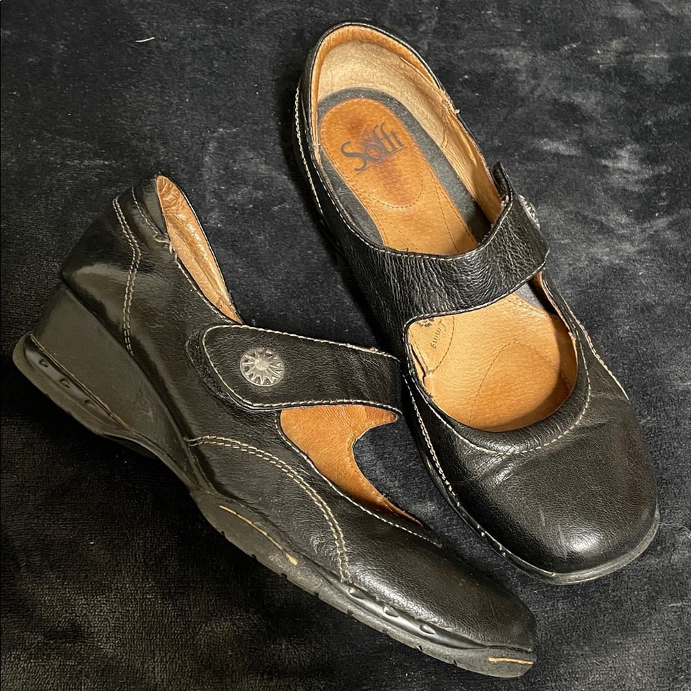 Sofft Black Leather Mary Jane Flats